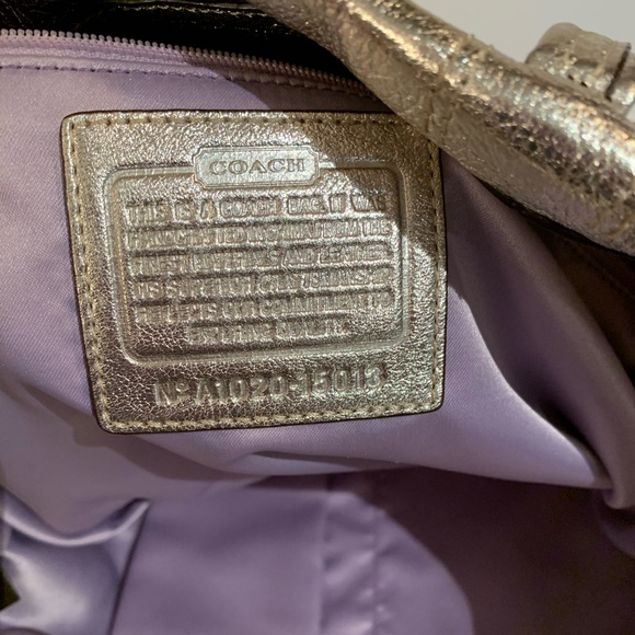 Coach Tote Metallic Gold - Picture 6 of 11